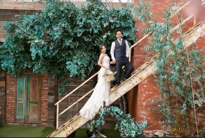 Đinh Tiến Đạt khoe ảnh bên cô dâu: Giấu kỹ lắm rồi mà vẫn bị lộ-6