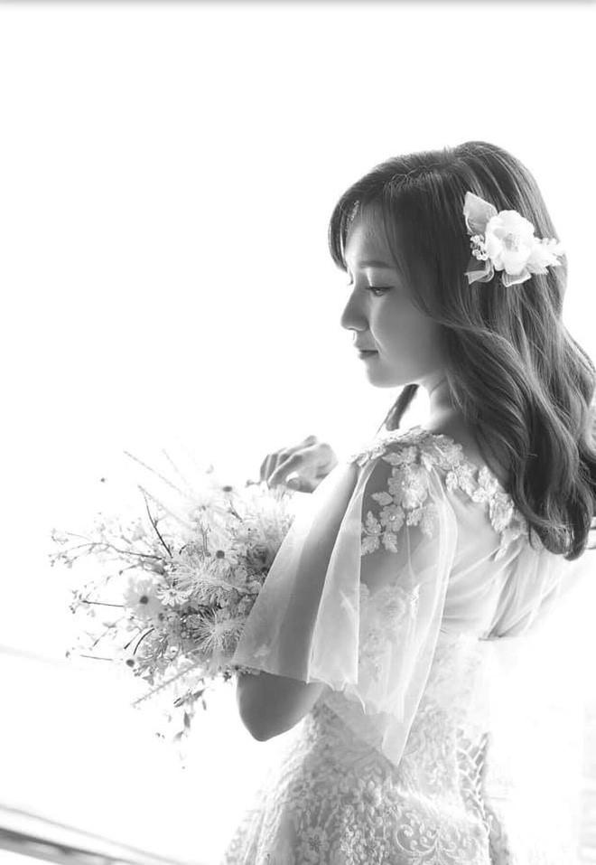 Đinh Tiến Đạt khoe ảnh bên cô dâu: Giấu kỹ lắm rồi mà vẫn bị lộ-5