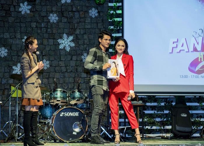 Hương Giang nói gì trước nghi án yêu lại từ đầu soái ca Việt kiều Criss Lai?-13