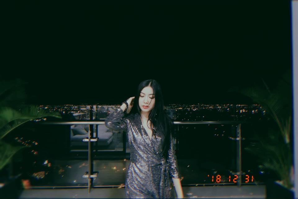 Khoe tổ ấm đẹp như mơ, hoa hậu Đặng Thu Thảo háo hức khi ái nữ được đón năm mới đầu tiên trong đời-11