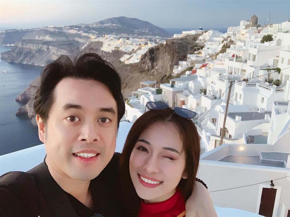 Khoe tổ ấm đẹp như mơ, hoa hậu Đặng Thu Thảo háo hức khi ái nữ được đón năm mới đầu tiên trong đời-7