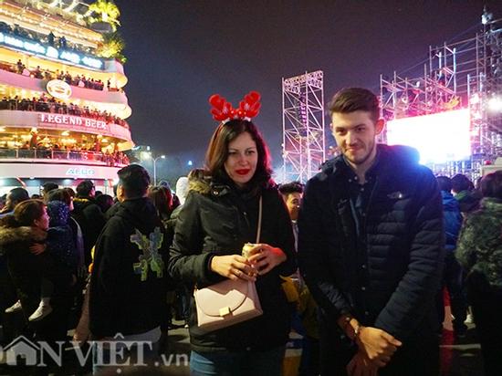 Clip: Ấn tượng của du khách Tây khi đón giao thừa ở Việt Nam