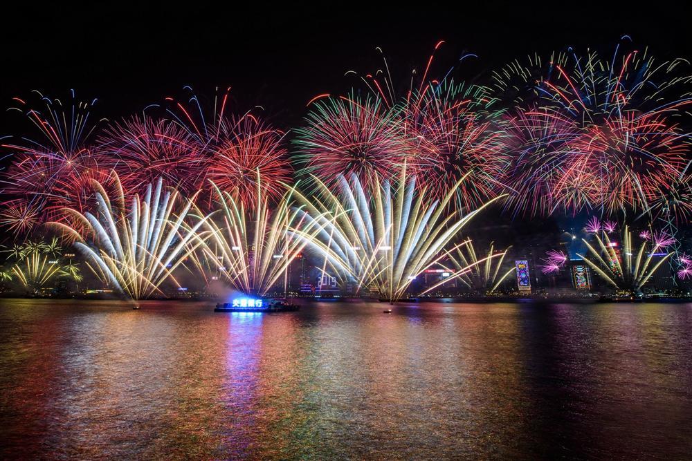 Đại tiệc pháo hoa trên bầu trời châu Á chào đón năm mới 2019-9