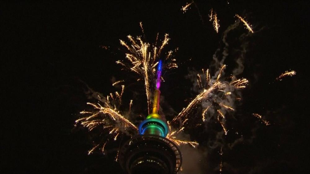 Đại tiệc pháo hoa trên bầu trời châu Á chào đón năm mới 2019-2