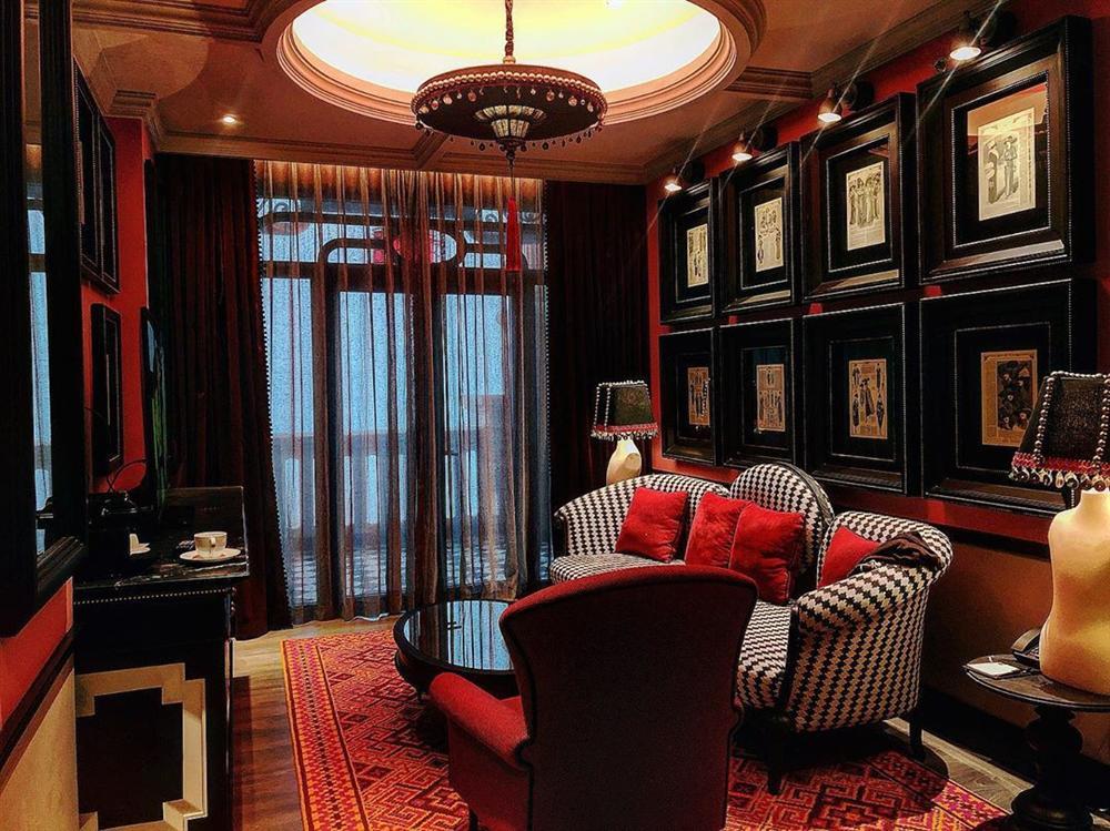 Khoe ảnh đón năm mới, em chồng Hà Tăng đánh bật hội cậu ấm cô chiêu vì gia đình tổ chức tiệc quá sang chảnh-5