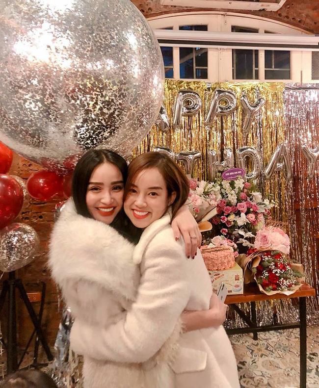 Ly Kute khoe ảnh đón sinh nhật tuổi 28 nhưng người xem lại chỉ chú ý đến ngoại hình điển trai của Khoai Tây-3