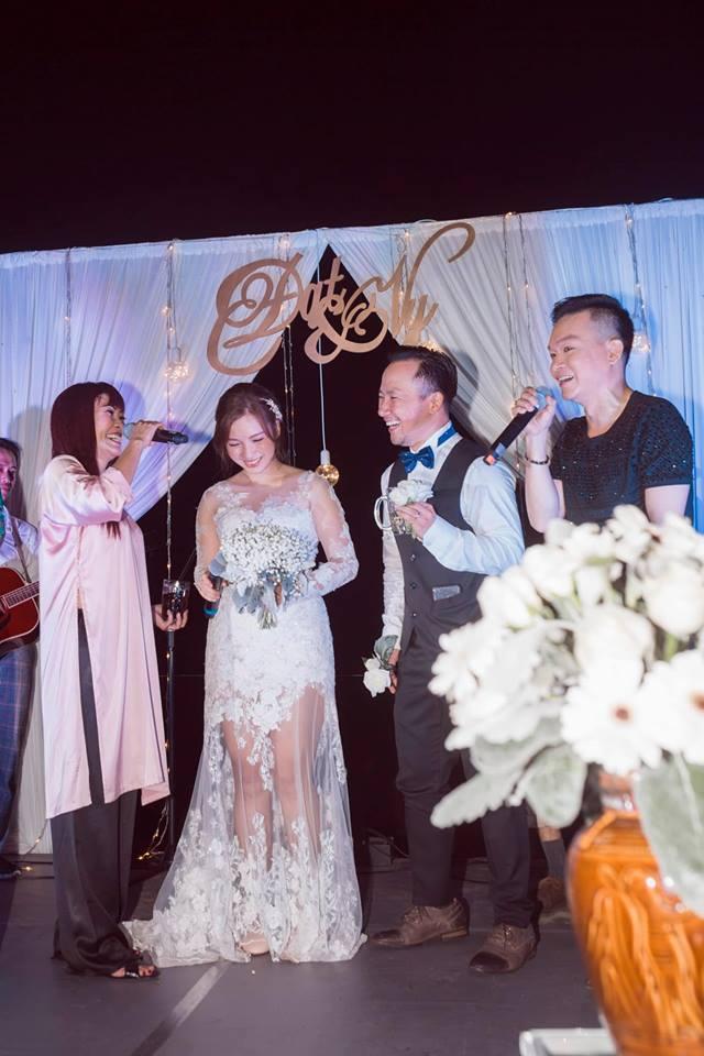 Rapper Tiến Đạt công khai loạt ảnh đám cưới nhà quê với bà xã Thụy Vy-7