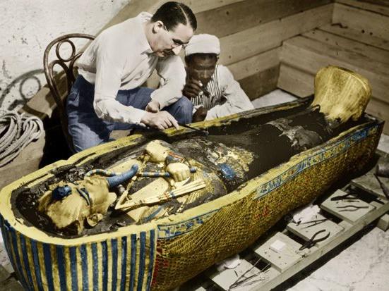 Xác ướp Ai Cập cổ đại nhập lậu bị nhồi nhét vào… loa-2