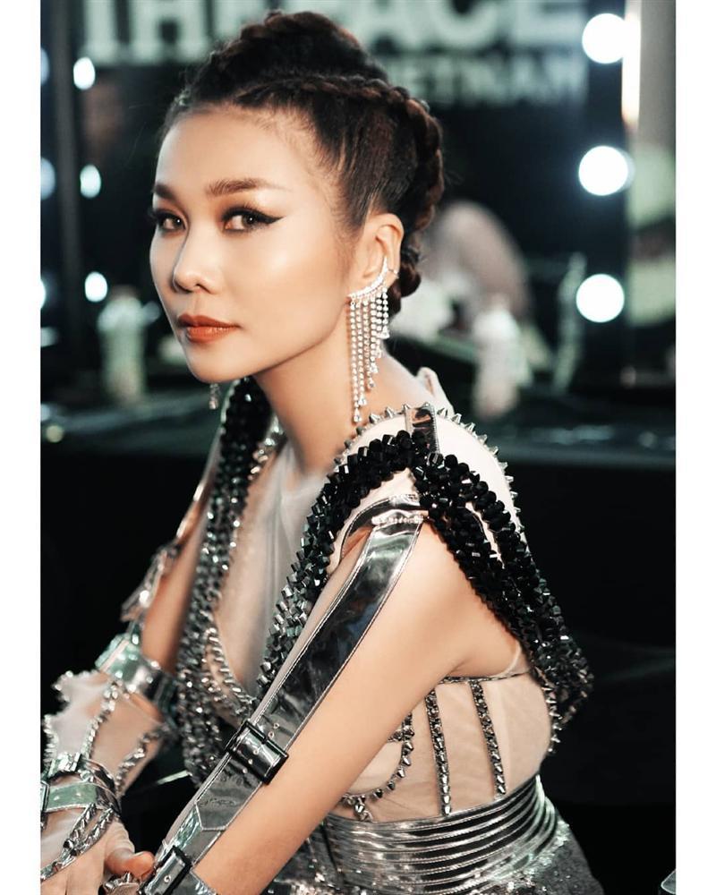 SAO MAKE OVER: Angela Phương Trinh và Minh Hằng tranh ngôi nữ thần chỉ riêng Kỳ Duyên họa mặt già đau già đớn-9