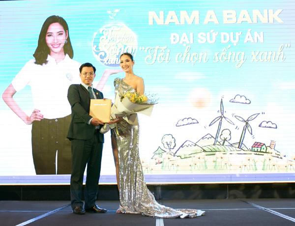 Hoàng Thùy chọn sống xanh cùng Nam A Bank-1