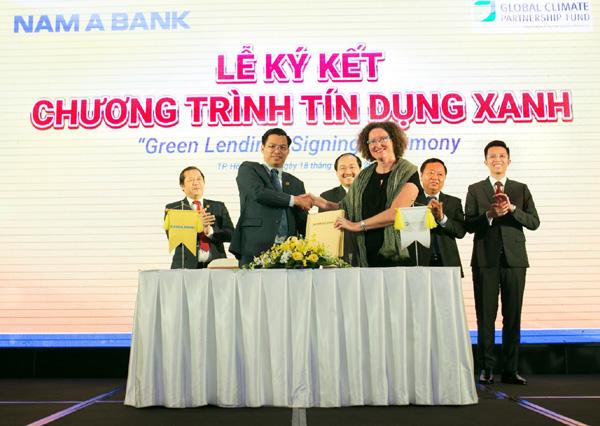 Hoàng Thùy chọn sống xanh cùng Nam A Bank-3