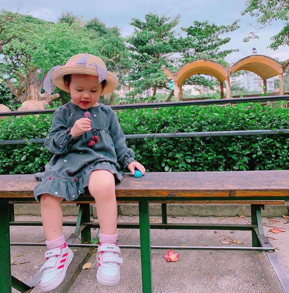 Gái 2 con Tăng Thanh Hà sexy phô diễn hình thể chuẩn như chưa qua sinh nở-9