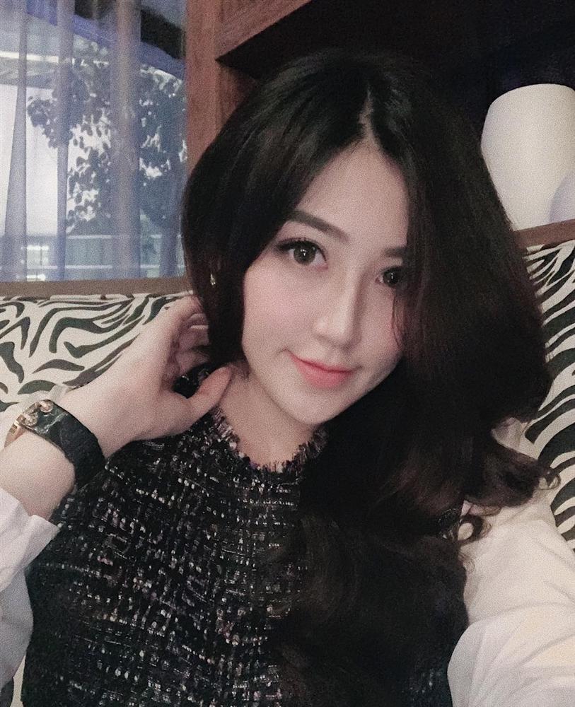 Gái 2 con Tăng Thanh Hà sexy phô diễn hình thể chuẩn như chưa qua sinh nở-11