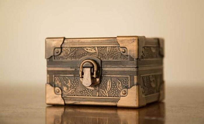 Bí mật đặt chiếc ‘hộp thần’ này dưới gầm giường, đang NGHÈO RỚT MÙNG TƠI cũng hóa giàu sau 3 ngày 2 đêm-1