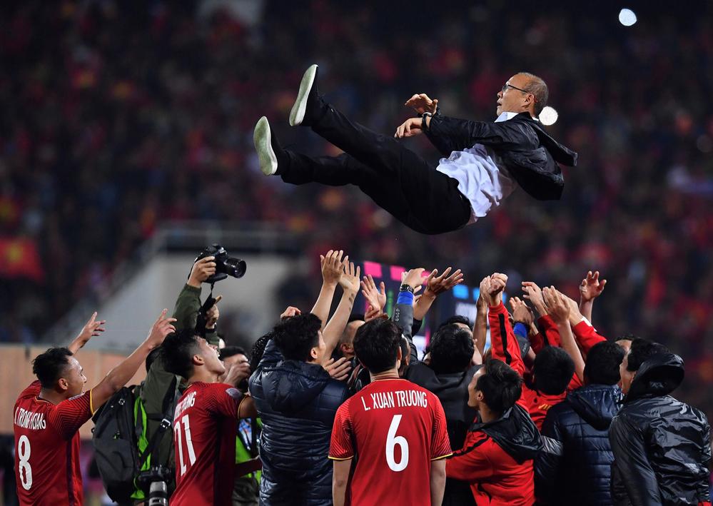 Có tâm phải như fans Việt: Chờ đúng ngày rầm rầm gửi lời chúc sinh nhật tới huấn luyện viên Park Hang Seo-11