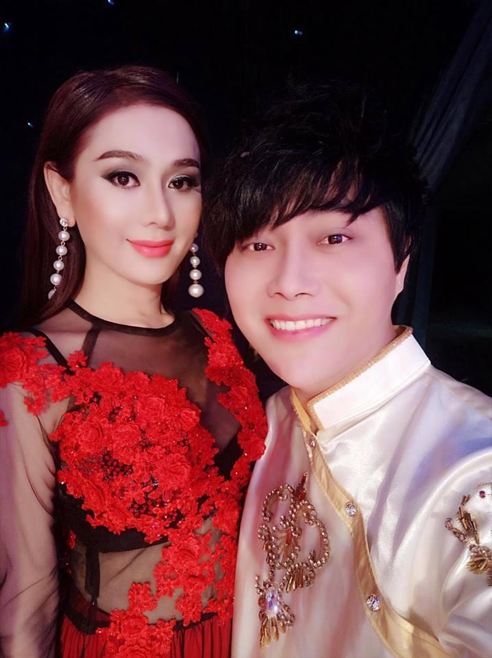 Đã tìm ra sự thật đằng sau bức ảnh gương mặt nhăn nhúm thâm xì của công chúa Lâm Khánh Chi-7