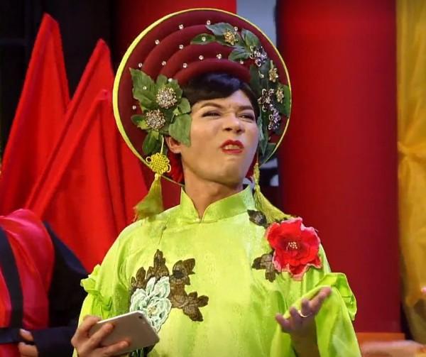 NSND Khải Hưng - Cha đẻ của Táo Quân: ‘Đã 15 năm, hình tượng Cô Đẩu có bị phản ứng đâu?’-5