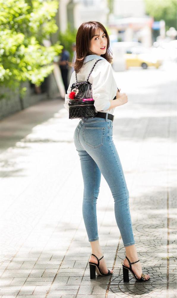 Ngọc Trinh bật mí bí kíp chấp hết những đôi giày cao gót dù lênh khênh đáng sợ như cà kheo-5