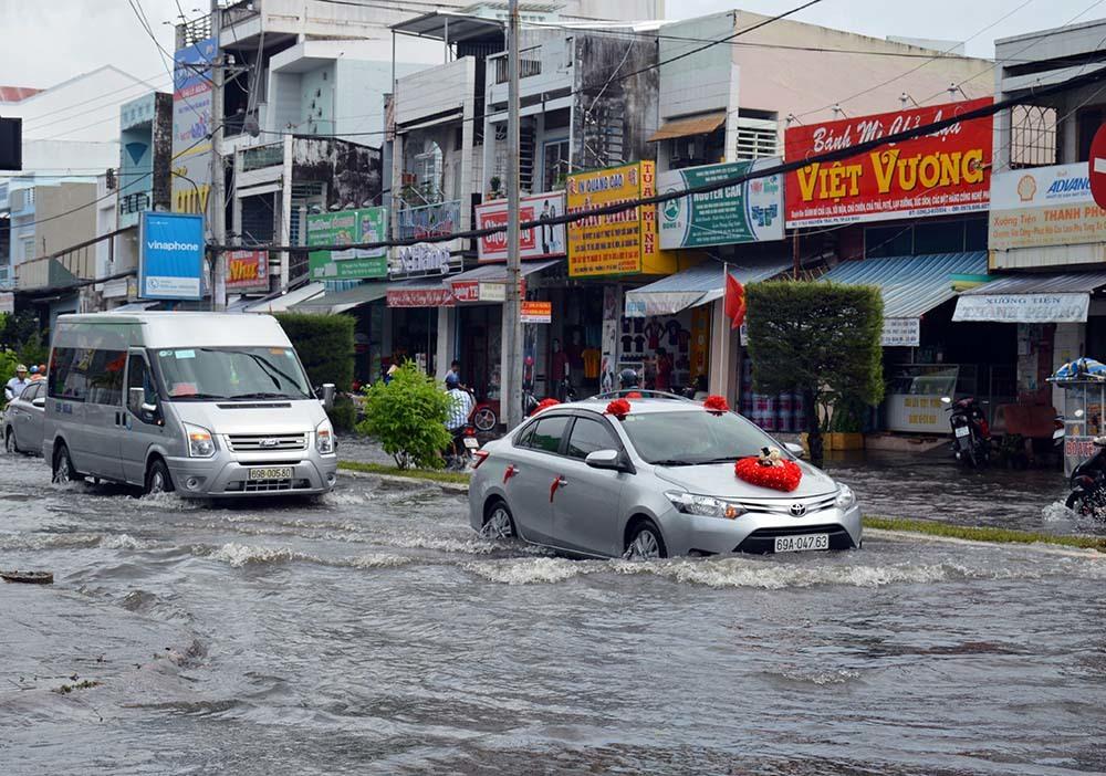 Bão số 1 áp sát miền Tây: Sập nhà, 1 người chết-12