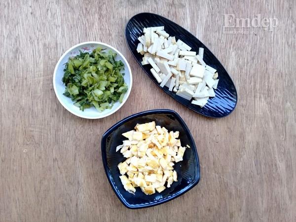 Bữa sáng đơn giản ngon miệng với cơm rang giò thơm ngon-1