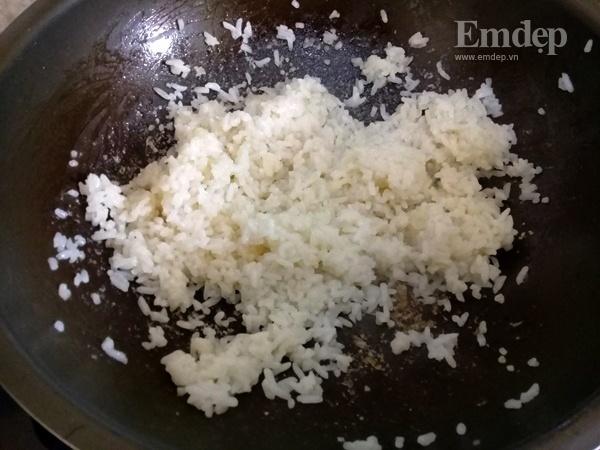 Bữa sáng đơn giản ngon miệng với cơm rang giò thơm ngon-2