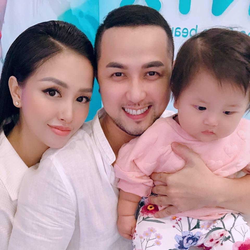 Vừa ra đời đã ngậm thìa vàng có khác, sinh nhật tròn 1 tuổi cháu gái Bảo Thy được tổ chức đúng chuẩn Rich Kid-9