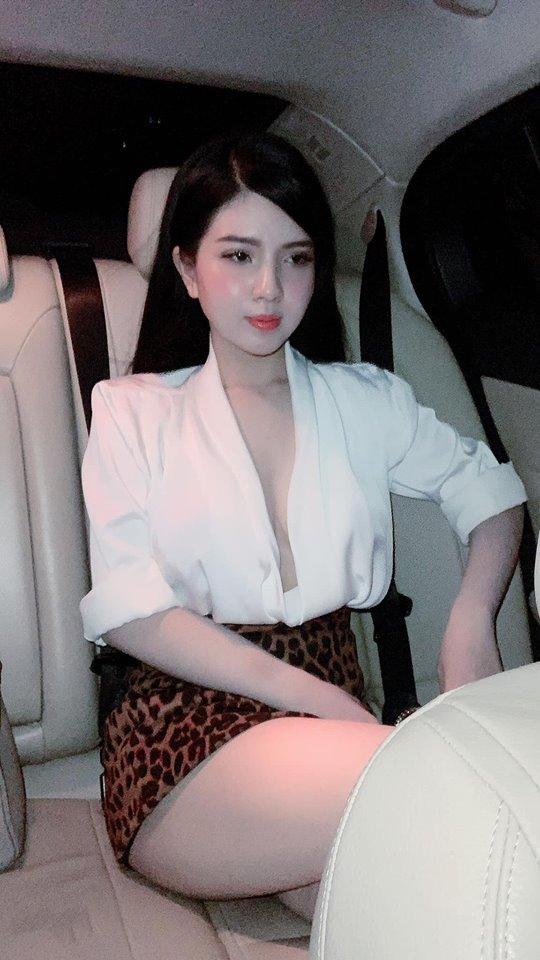 Ngoại hình hot girl của cô gái gây xôn xao với bức ảnh ăn mặc phong phanh giữa cái lạnh 9 độ C-3