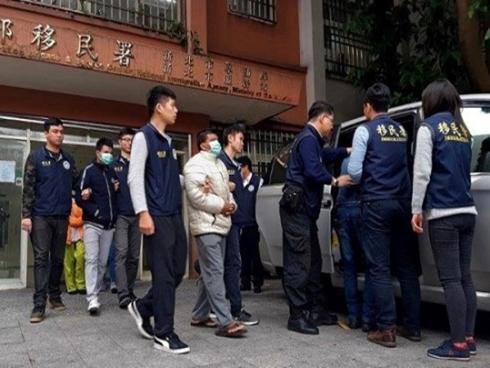 Vụ 152 khách Việt 