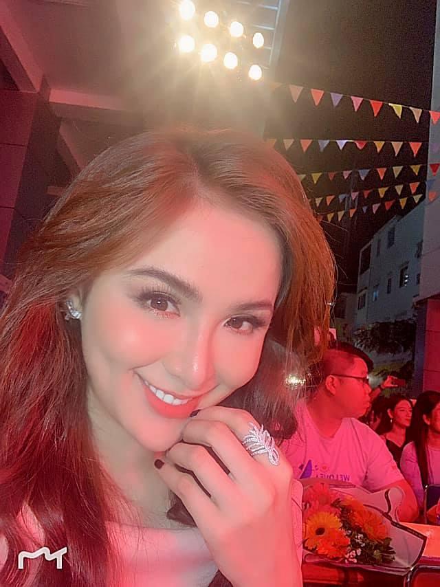 Vợ chồng Tăng Thanh Hà tinh nghịch trước ống kính của em trai Phillip Nguyễn-4