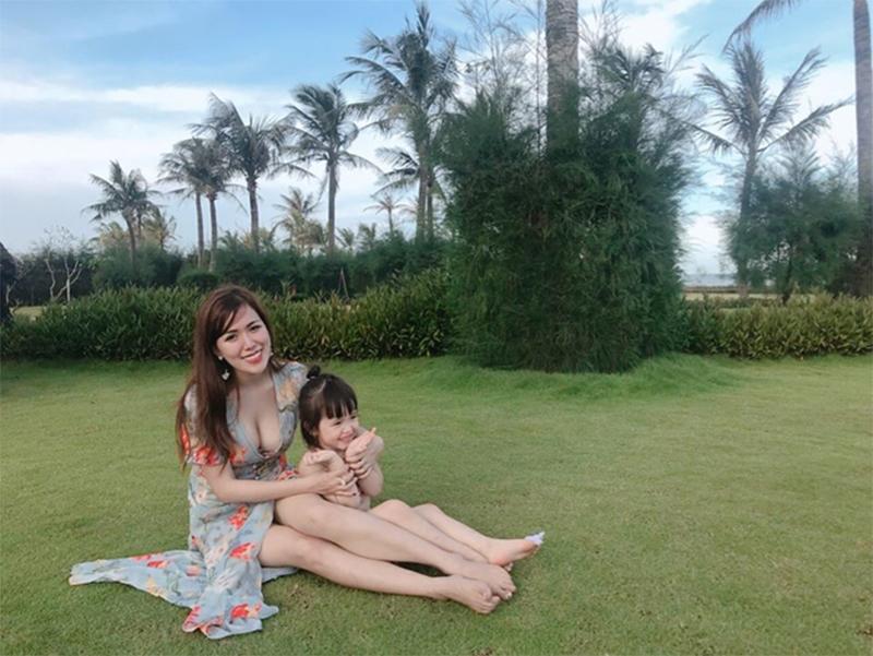 Mang thai tháng thứ 8, hotgirl ngực khủng Mai Thỏ vẫn đốt mắt người nhìn với khoảnh khắc nude 100%-11