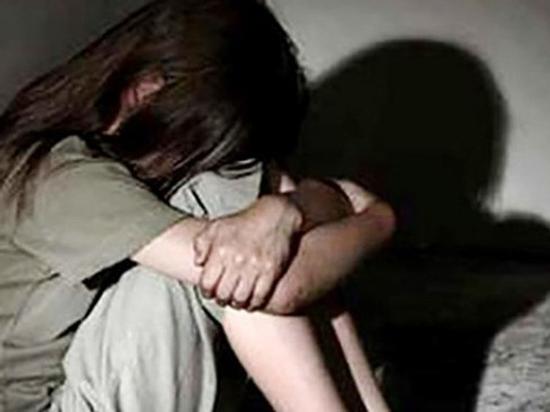 Từ clip đang kéo khóa quần, 'lão yêu' bị bắt vì tội tấn công tình dục một bé gái