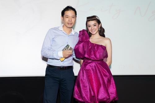 Kaity Nguyễn quậy hết mình cùng đại gia đình Hồn Papa Da Con Gái-7