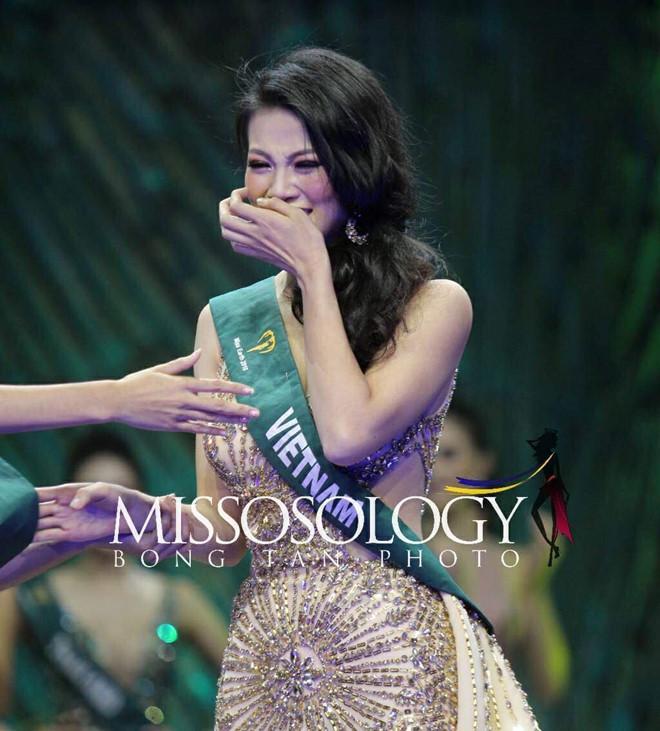 Trùm chân dài kể mất 10 tỷ mua giải Miss Earth cho Phương Khánh, mẹ hoa hậu nhận định: Quá rẻ-1