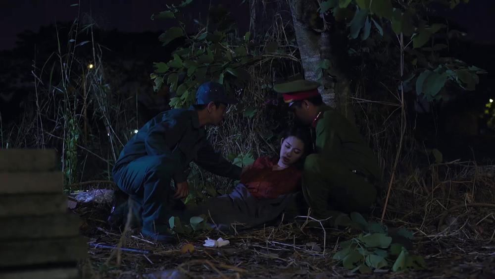 Gạo nếp gạo tẻ tập 106: Nghẹt thở trước cuộc giải cứu Hân khỏi tay người yêu cũ-14