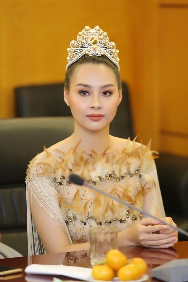 Đời tư sóng gió của Top 3 Hoa hậu Biển Việt Nam 2016: Người ở ẩn sinh con, kẻ lao đao nợ nần-3