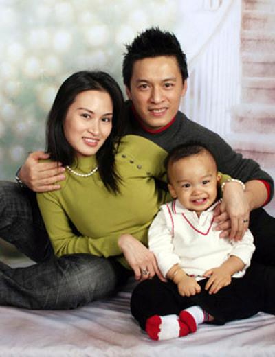 Mặc thiên hạ đồn sắp ly hôn, Lam Trường tiết lộ bà xã Yến Phương rất yêu chiều con chồng-6