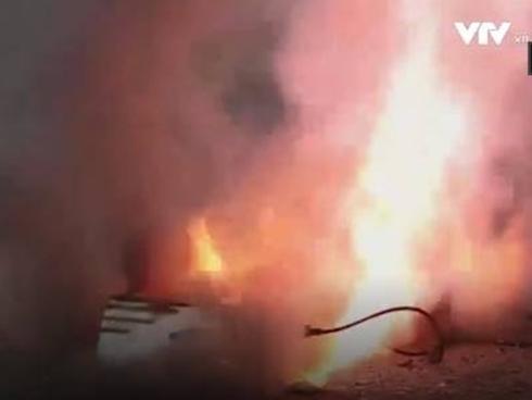 Hành khách hoảng loạn vì sạc dự phòng phát nổ trên máy bay-2