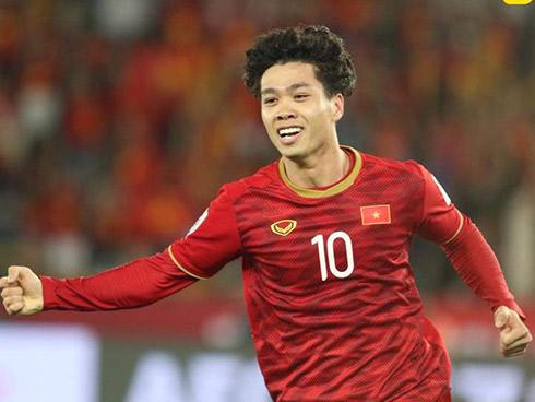 Sau khi ghi cú đúp bàn thắng giúp đội nhà, Công Phượng đã chia sẻ gì trên fanpage hơn 2 triệu người theo dõi