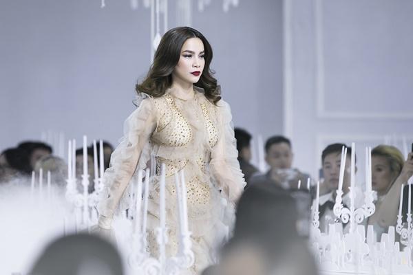 Sau 5 năm vắng bóng, Mai Phương Thuý công phá sàn catwalk-6