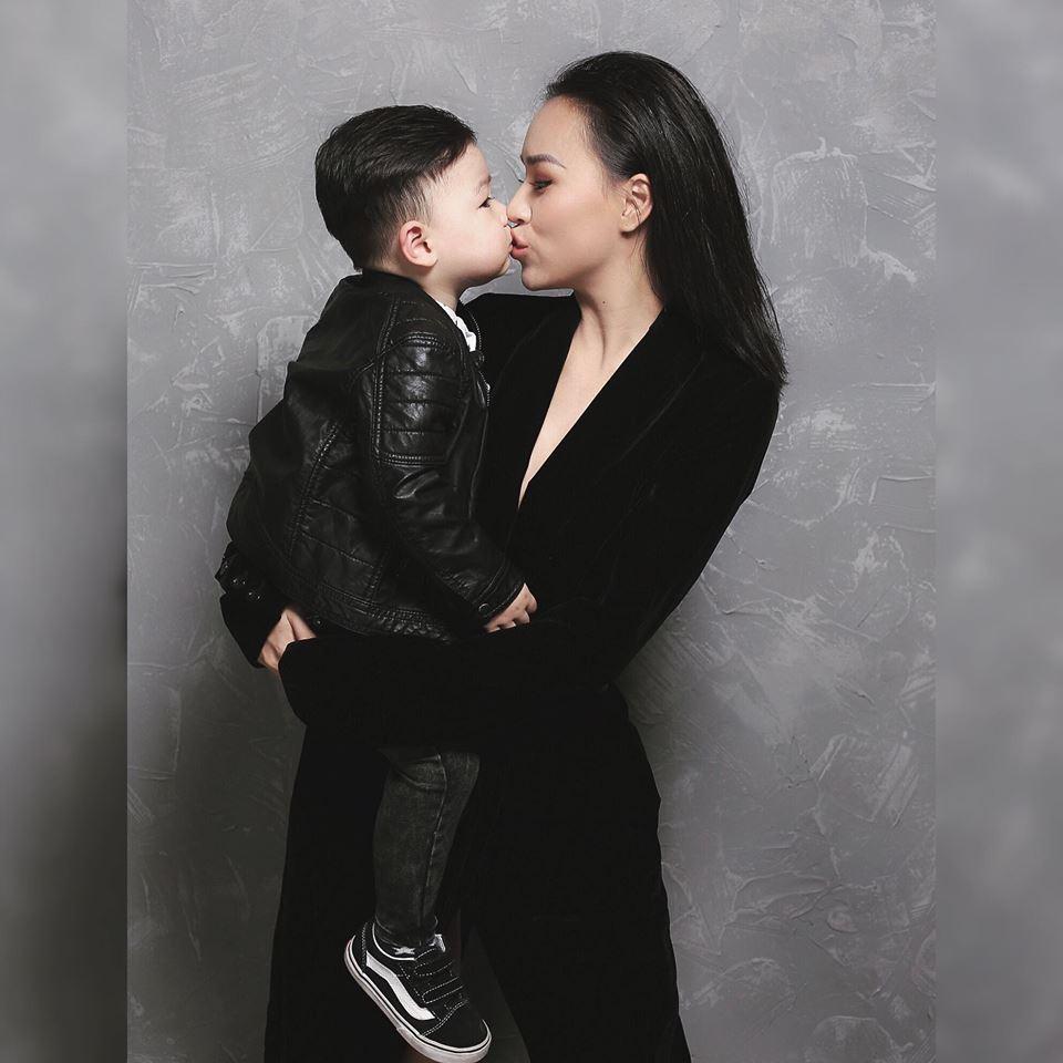 Tình nhiều năm bỗng dưng thành người lạ, không khí chia ly đã thật sự bao trùm làng hotface Việt 2018-3