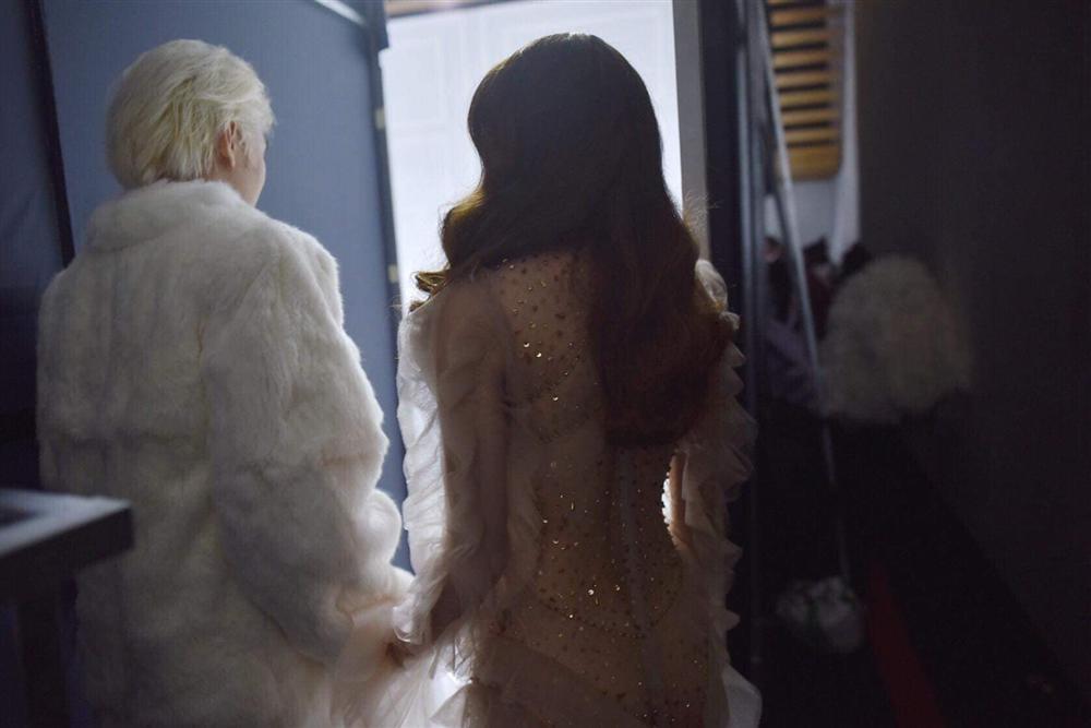 Tiến Đạt khoe phong cách lịch lãm sau đám cưới, Phương Thanh phán liền: Mái tóc xém 3D-4