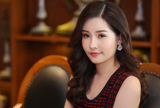 Bộ Văn hóa tuyên bố sẽ tước vương miện của Lê Âu Ngân Anh-1