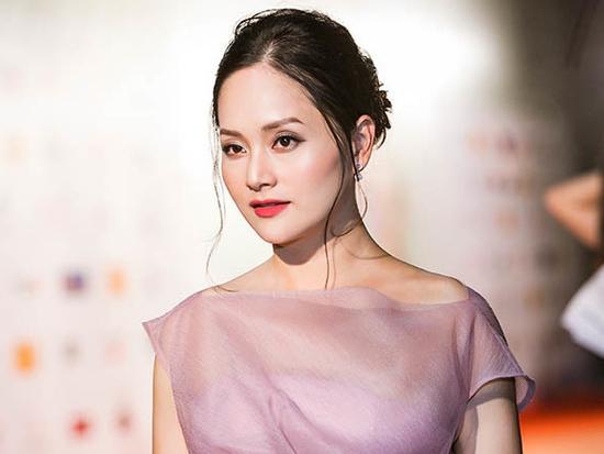 Lan Phương: Chồng Tây cao 2m nấu ăn, rửa bát cho tôi