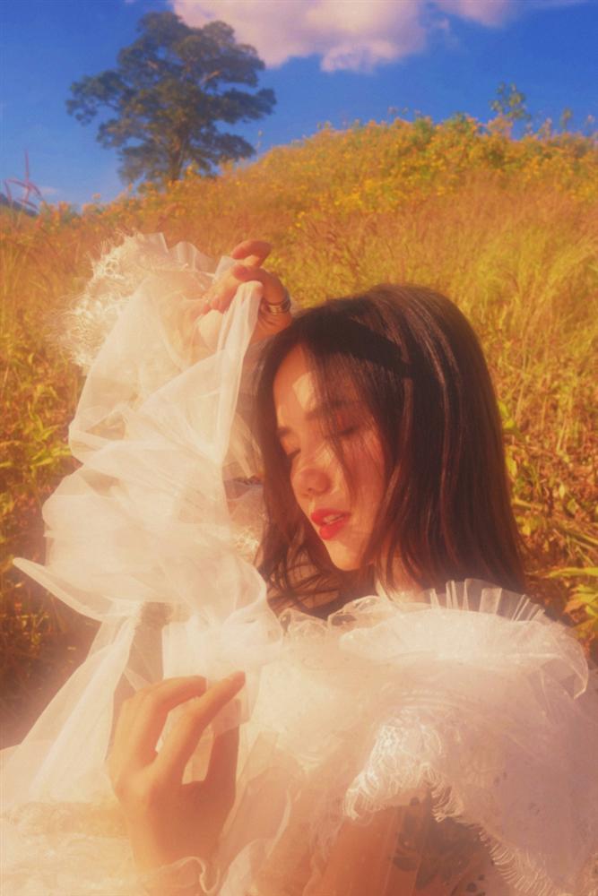 Phương Ly ra mắt bản đầy đủ của clip từng gây sốt cộng đồng mạng cách đây 1 năm-4