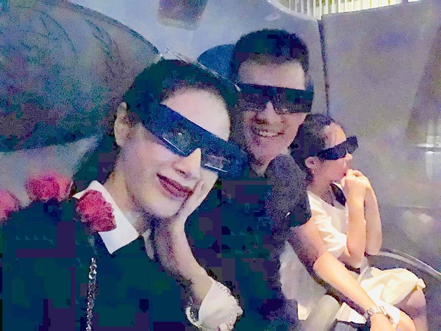 Sau gần thập kỷ che chắn, Thủy Tiên lần đầu công khai ảnh lộ gần hết gương mặt con gái Bánh Gạo-4