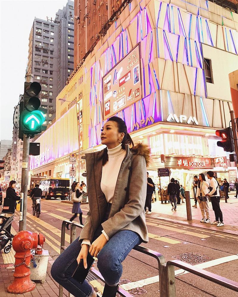 Tăng Thanh Hà khoe nụ cười vàng mười lái xe khám phá thiên nhiên-7