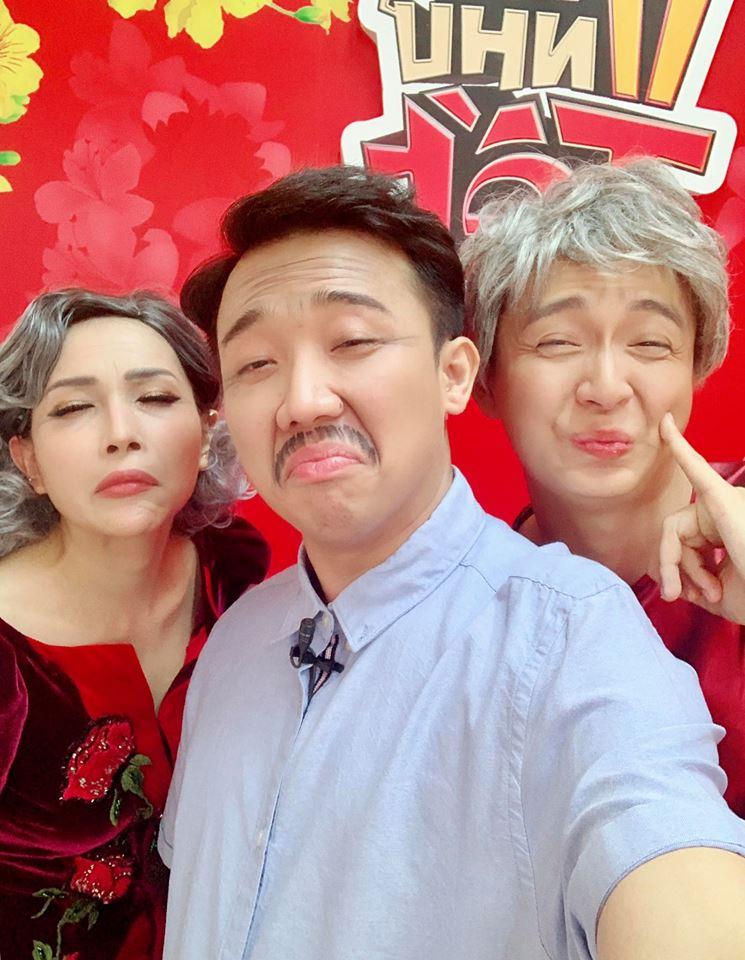 Tăng Thanh Hà khoe nụ cười vàng mười lái xe khám phá thiên nhiên-9