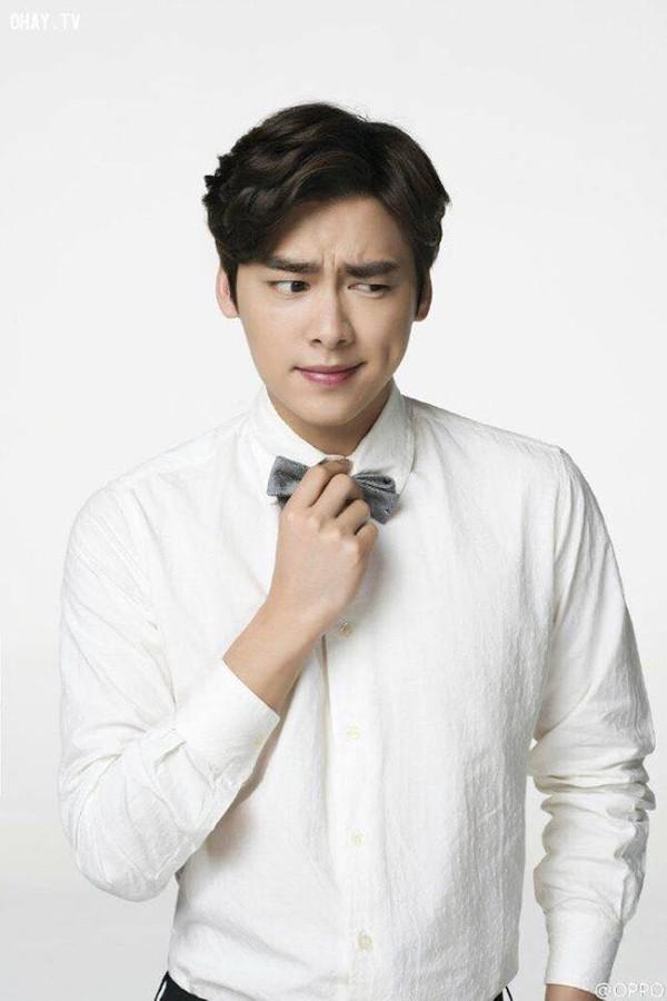 Dù rất điển trai nhưng gương mặt Lý Dịch Phong lại có nhược điểm này-6