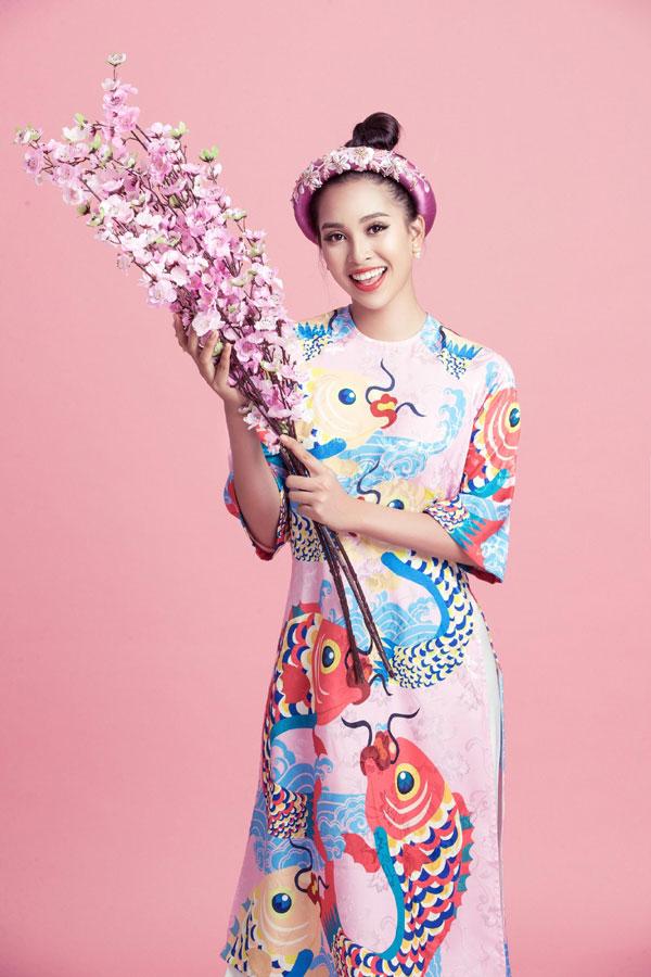 Hoa hậu Tiểu Vy gợi ý cách chọn áo dài Tết-5
