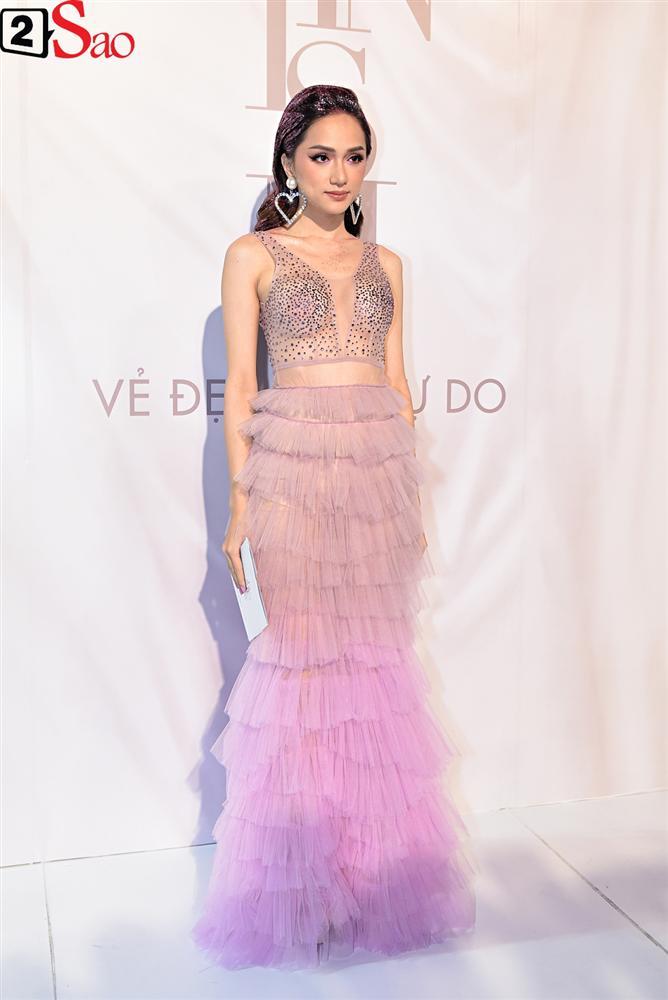 SAO ĐẸP tuần qua: Thúy Ngân - Ngọc Trinh phô trọn ngóc ngách cơ thể hoàn hảo với đầm xuyên thấu, cut-out-11